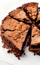 Load image into Gallery viewer, Chocolate Flourless Cake - Exclusive
